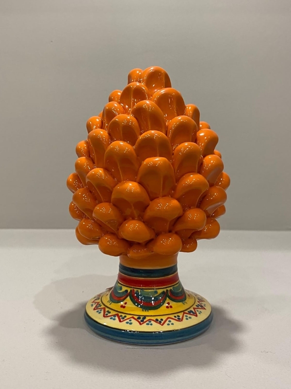 Pigna colore arancione