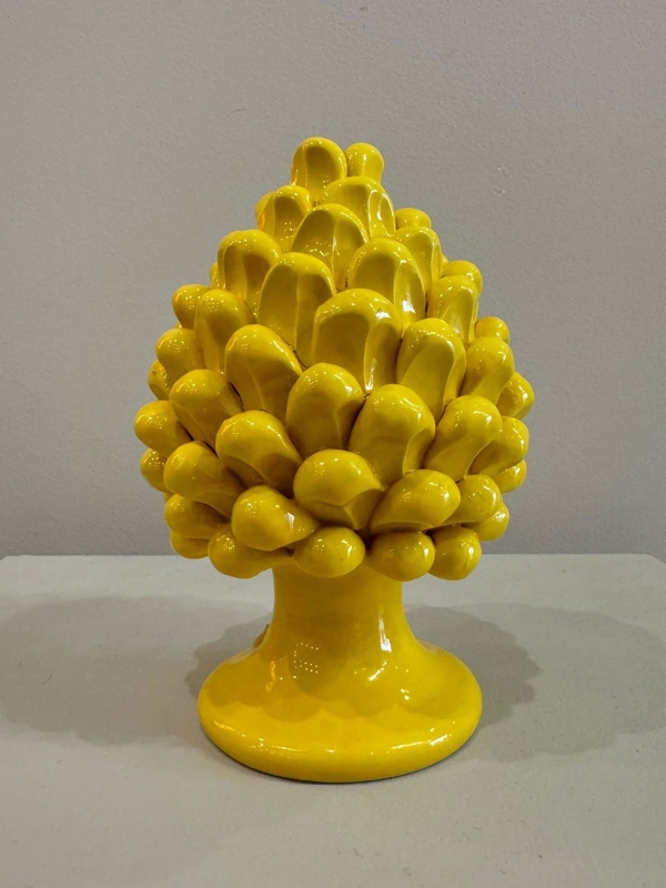 Pigna colore giallo